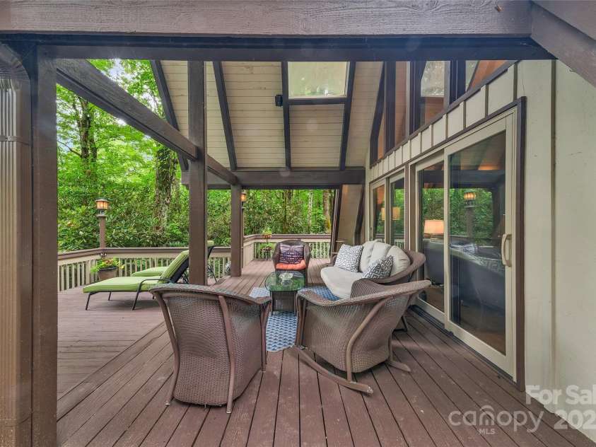 562 West Club Boulevard, Lake Toxaway, NC 28747.  MLS# CAR4199636, YatesRealty ID 1207. 