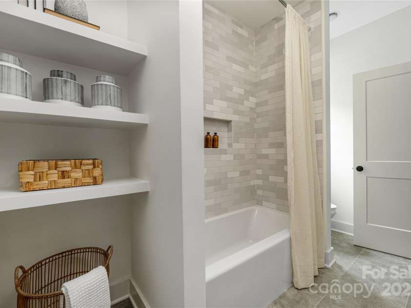 1816 Parson Street, Charlotte, NC 28205.  MLS# CAR4252975, YatesRealty ID 12070. 