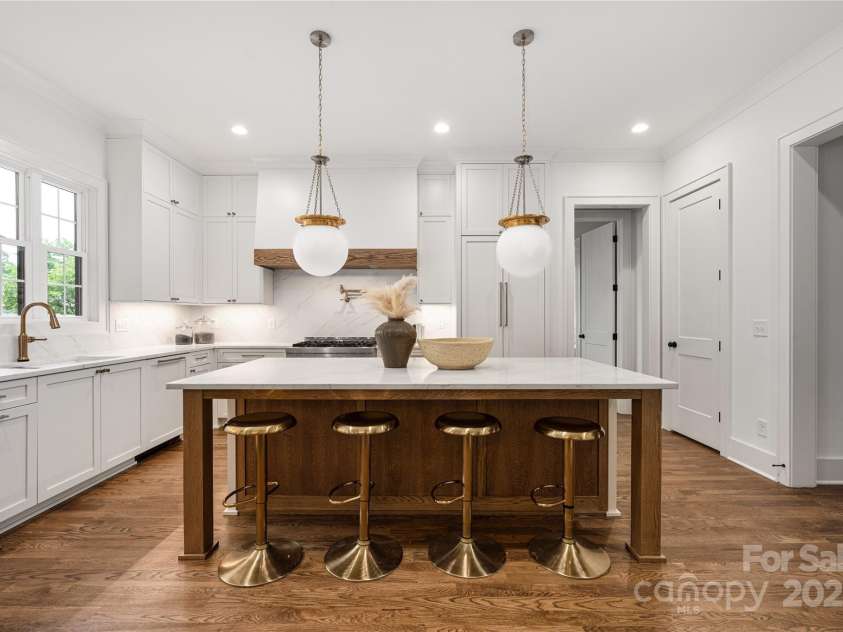 1816 Parson Street, Charlotte, NC 28205.  MLS# CAR4252975, YatesRealty ID 12070. Kitchen