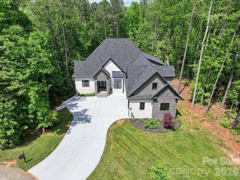 4135 Mineral Lane, Lincolnton, NC 28092.  MLS# CAR4369350, YatesRealty ID 12070. 