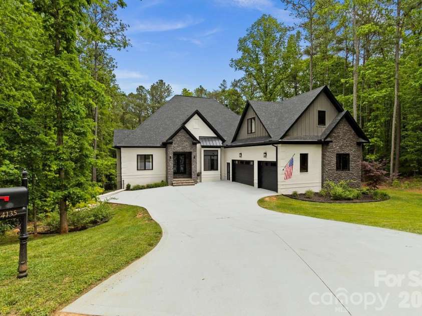 4135 Mineral Lane, Lincolnton, NC 28092.  MLS# CAR4369350, YatesRealty ID 12070. 