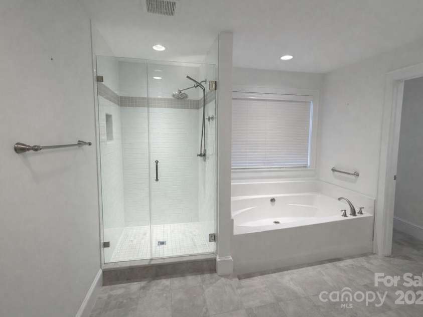 686 Elizabeth Street, Concord, NC 28025.  MLS# CAR4330941, YatesRealty ID 12070. 