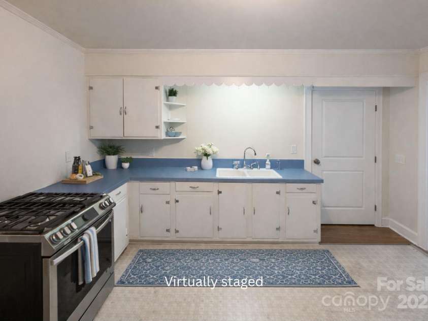 686 Elizabeth Street, Concord, NC 28025.  MLS# CAR4330941, YatesRealty ID 12070. 