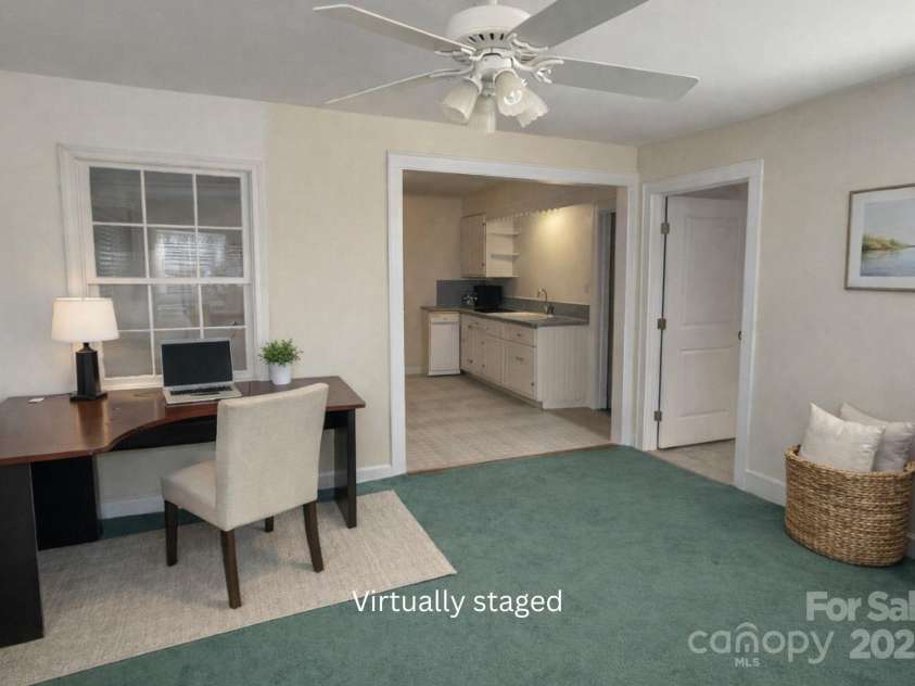 686 Elizabeth Street, Concord, NC 28025.  MLS# CAR4330941, YatesRealty ID 12070. 