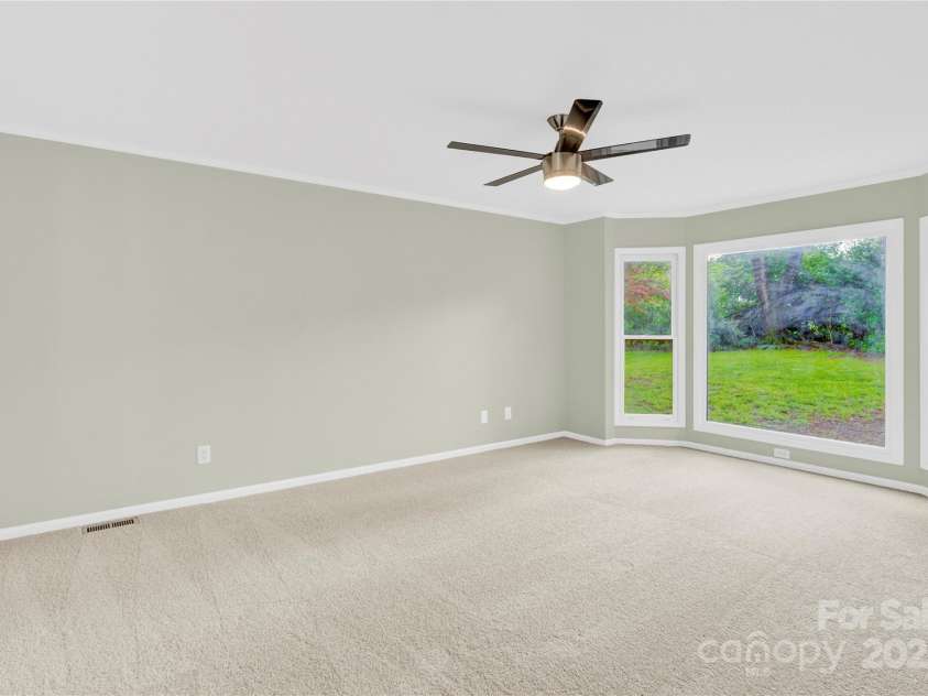 2041 Jefferson Avenue, Gastonia, NC 28056.  MLS# CAR4223618, YatesRealty ID 12072. 