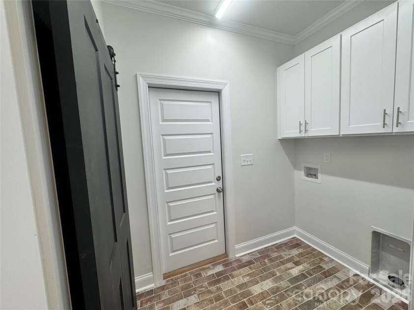 417 Westview Street, Gastonia, NC 28052.  MLS# CAR4367886, YatesRealty ID 12072. Chalkboard Paint