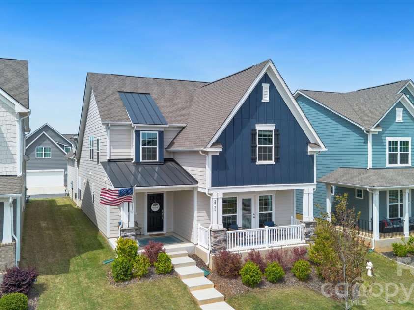 2726 Monument Point Circle, Fort Mill, SC 29715.  MLS# CAR4367204, YatesRealty ID 12073. 