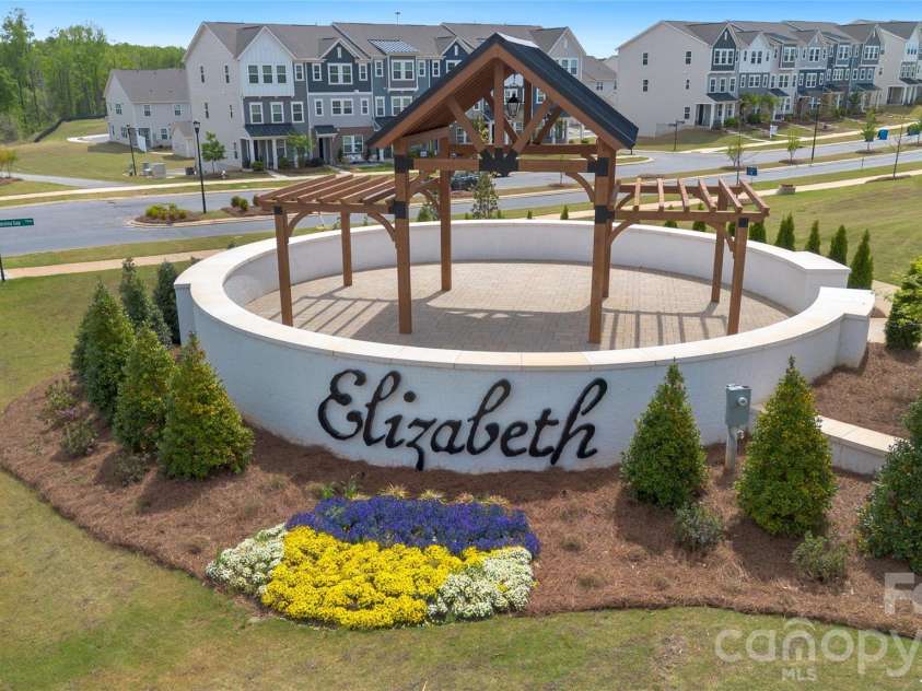 2726 Monument Point Circle, Fort Mill, SC 29715.  MLS# CAR4367204, YatesRealty ID 12073. 