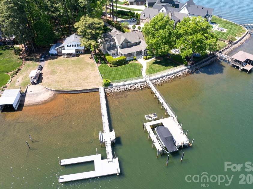 21217 Island Forest Drive, Cornelius, NC 28031.  MLS# CAR4365987, YatesRealty ID 12074. Aerial  of Dock