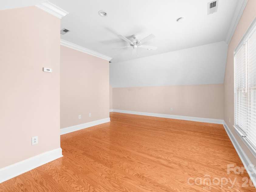 21217 Island Forest Drive, Cornelius, NC 28031.  MLS# CAR4365987, YatesRealty ID 12074. Bedroom