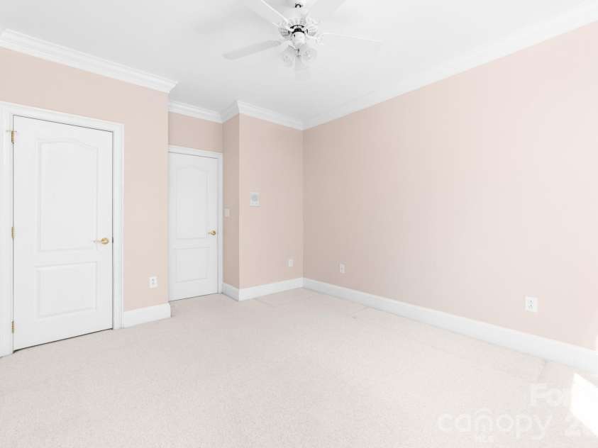21217 Island Forest Drive, Cornelius, NC 28031.  MLS# CAR4365987, YatesRealty ID 12074. Bedroom