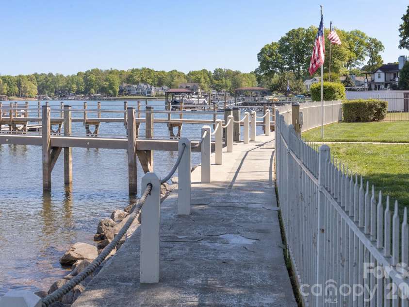 21217 Island Forest Drive, Cornelius, NC 28031.  MLS# CAR4365987, YatesRealty ID 12074. Boardwalk