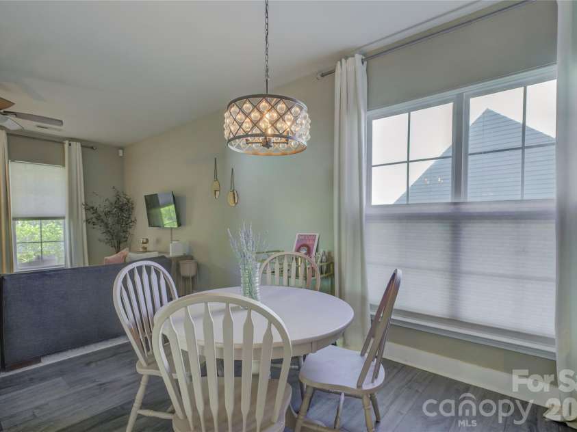 1804 Ethel Guest Lane, Charlotte, NC 28206.  MLS# CAR4361696, YatesRealty ID 12075. 