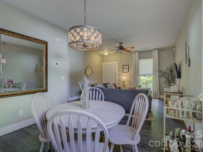 1804 Ethel Guest Lane, Charlotte, NC 28206.  MLS# CAR4361696, YatesRealty ID 12075. 