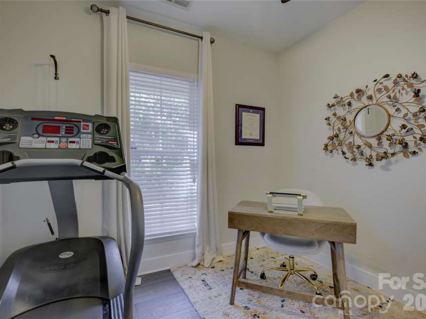 1804 Ethel Guest Lane, Charlotte, NC 28206.  MLS# CAR4361696, YatesRealty ID 12075. 