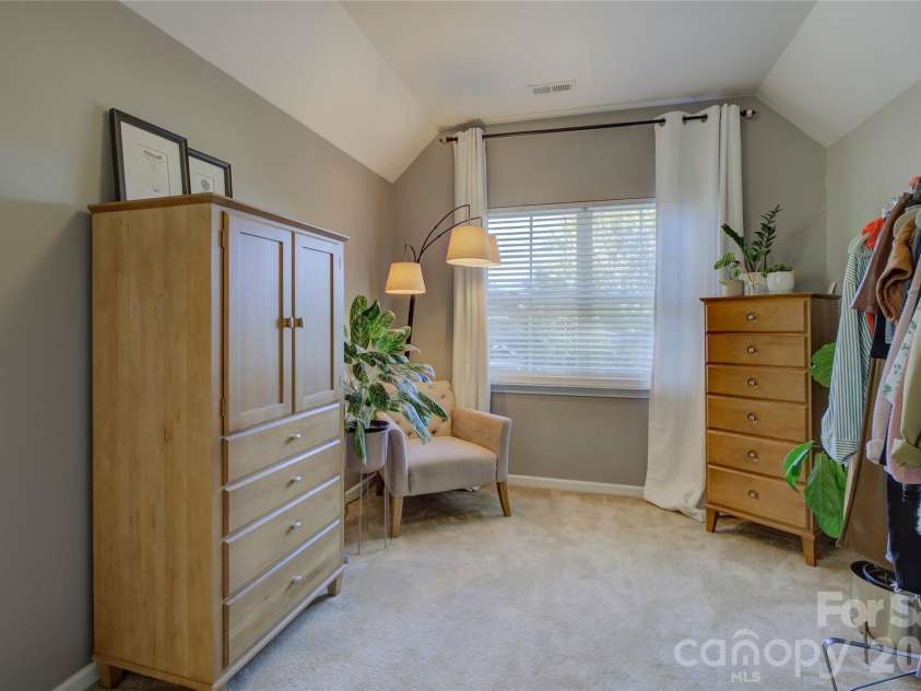 1804 Ethel Guest Lane, Charlotte, NC 28206.  MLS# CAR4361696, YatesRealty ID 12075. 