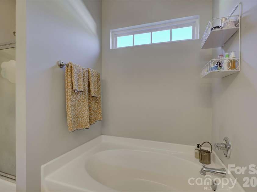 1804 Ethel Guest Lane, Charlotte, NC 28206.  MLS# CAR4361696, YatesRealty ID 12075. 