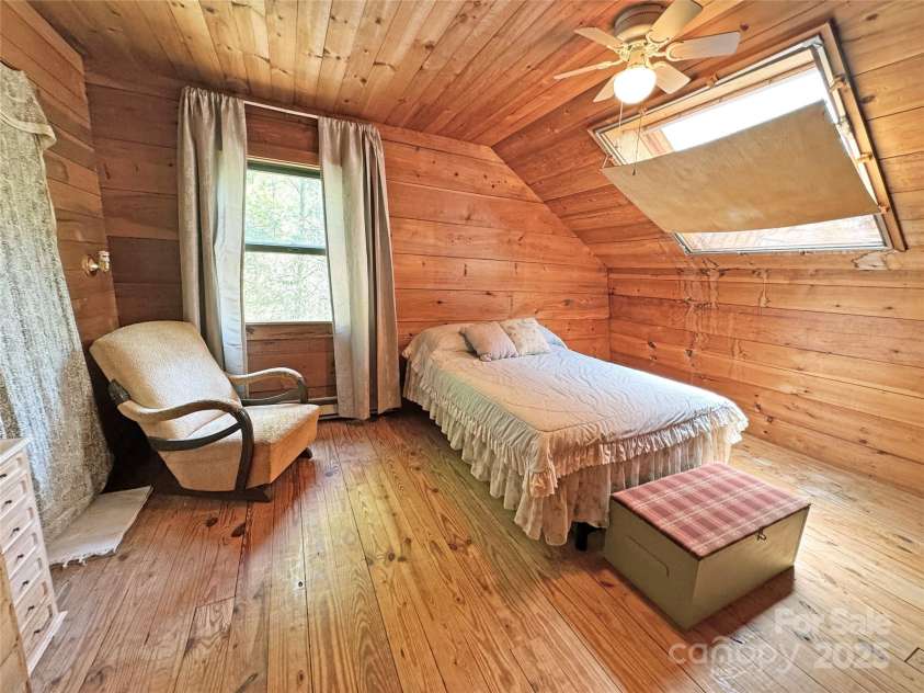 15211 NC 209 Highway, Hot Springs, NC 28743.  MLS# CAR4251068, YatesRealty ID 12076. 