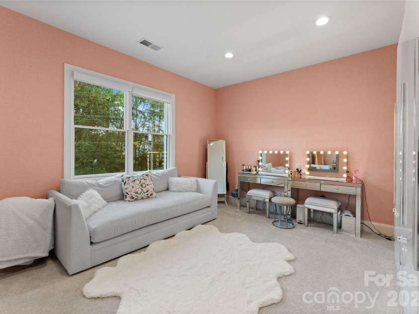16439 Jetton Road, Cornelius, NC 28031.  MLS# CAR4356960, YatesRealty ID 12076. 