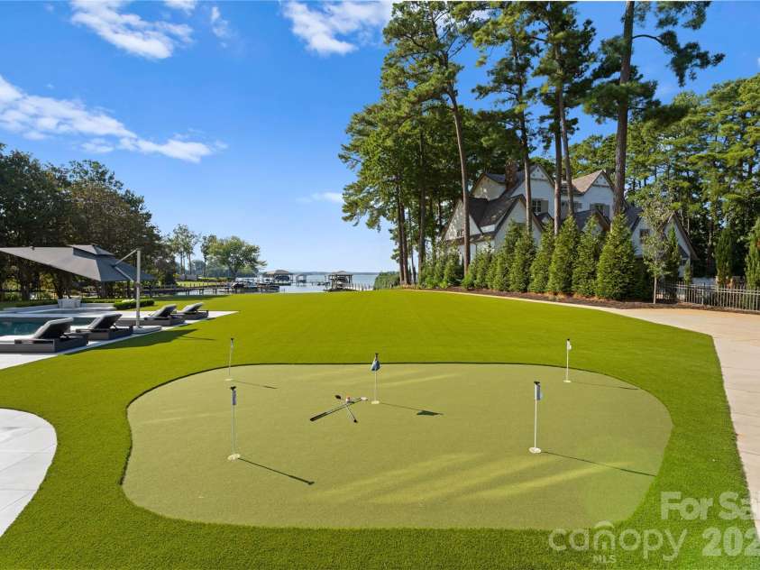 16439 Jetton Road, Cornelius, NC 28031.  MLS# CAR4356960, YatesRealty ID 12076. 