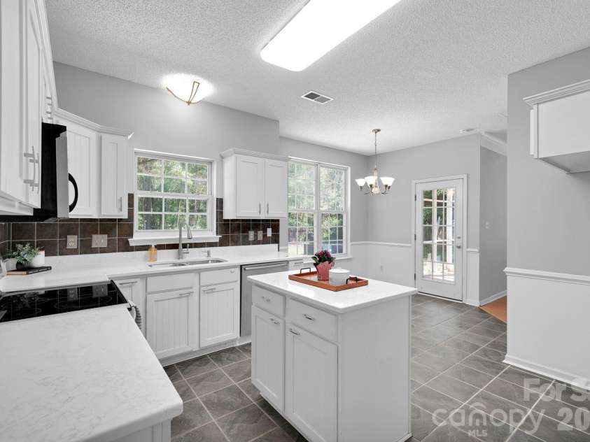 14443 Catherine Miller Drive, Charlotte, NC 28273.  MLS# CAR4368516, YatesRealty ID 12077. 