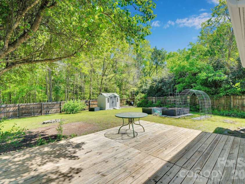 14443 Catherine Miller Drive, Charlotte, NC 28273.  MLS# CAR4368516, YatesRealty ID 12077. 