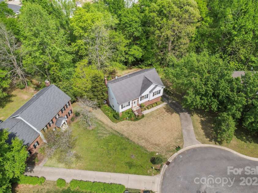 12822 Diamond Drive, Pineville, NC 28134.  MLS# CAR4243622, YatesRealty ID 12078. 