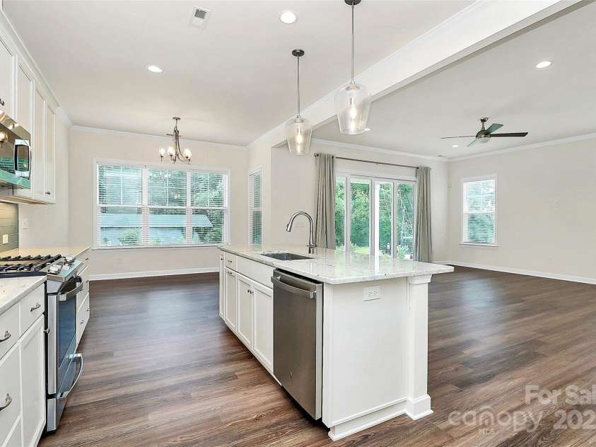 163 Crenshaw Place, Concord, NC 28027.  MLS# CAR4259511, YatesRealty ID 12078. 