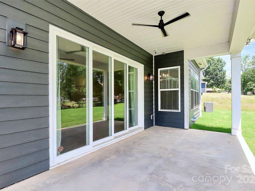 163 Crenshaw Place, Concord, NC 28027.  MLS# CAR4259511, YatesRealty ID 12078. 