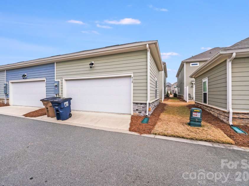 418 Kenwood View, Indian Trail, NC 28079.  MLS# CAR4328034, YatesRealty ID 12080. 