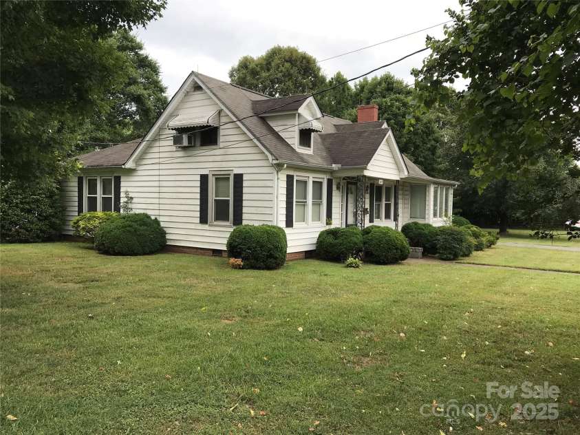 609 Church Street, China Grove, NC 28023.  MLS# CAR4256644, YatesRealty ID 12080. Front view
