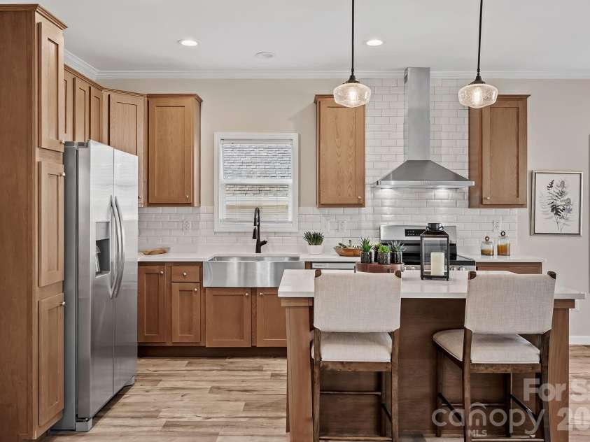 122 Bellamy Road, Asheville, NC 28806.  MLS# CAR4338579, YatesRealty ID 12081. 