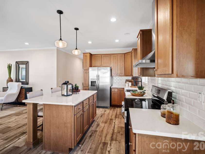 122 Bellamy Road, Asheville, NC 28806.  MLS# CAR4338579, YatesRealty ID 12081. 