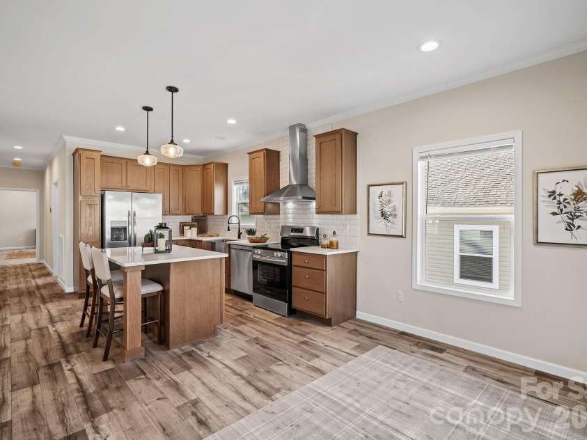 122 Bellamy Road, Asheville, NC 28806.  MLS# CAR4338579, YatesRealty ID 12081. 