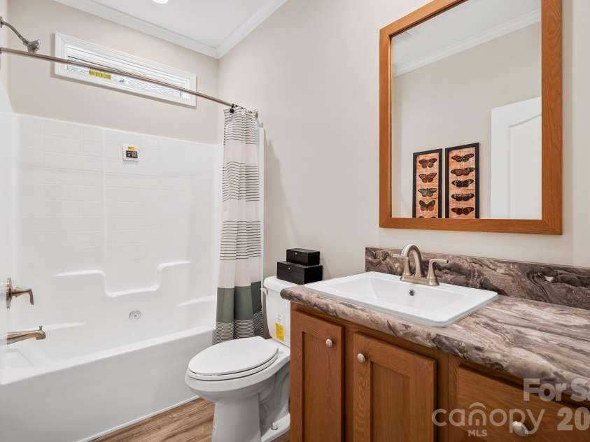 122 Bellamy Road, Asheville, NC 28806.  MLS# CAR4338579, YatesRealty ID 12081. 