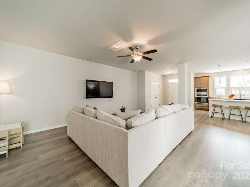 804 Lyndon Station Drive, Pineville, NC 28134.  MLS# CAR4251852, YatesRealty ID 12081. 