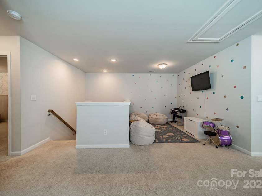 804 Lyndon Station Drive, Pineville, NC 28134.  MLS# CAR4251852, YatesRealty ID 12081. 