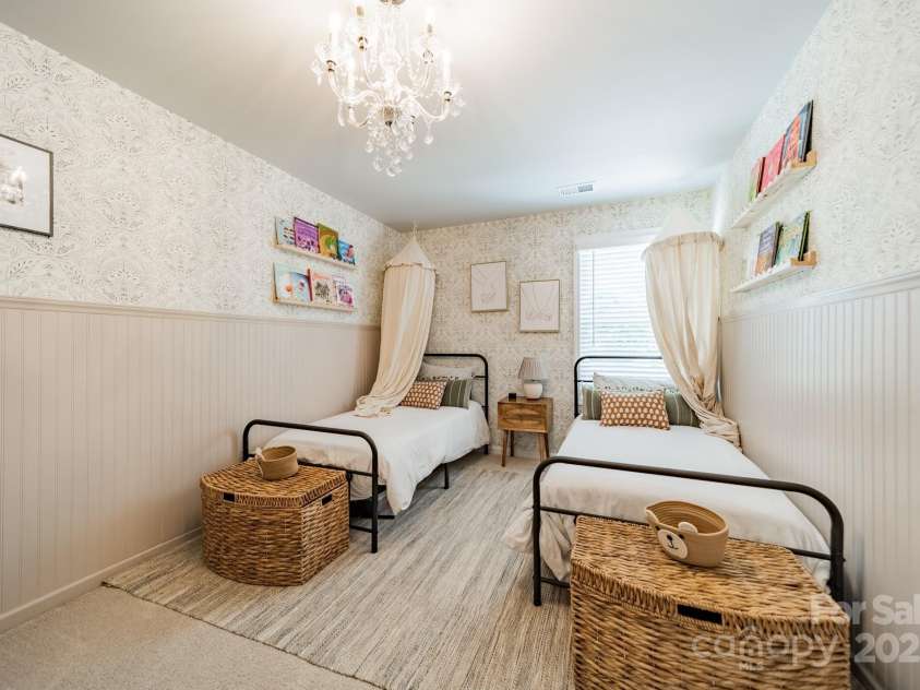 804 Lyndon Station Drive, Pineville, NC 28134.  MLS# CAR4251852, YatesRealty ID 12081. 