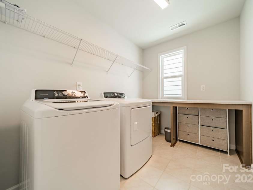 804 Lyndon Station Drive, Pineville, NC 28134.  MLS# CAR4251852, YatesRealty ID 12081. 