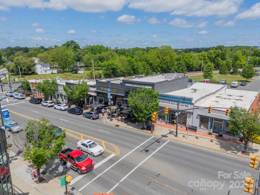 804 Lyndon Station Drive, Pineville, NC 28134.  MLS# CAR4251852, YatesRealty ID 12081. 