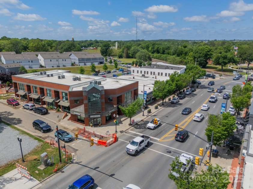 804 Lyndon Station Drive, Pineville, NC 28134.  MLS# CAR4251852, YatesRealty ID 12081. 