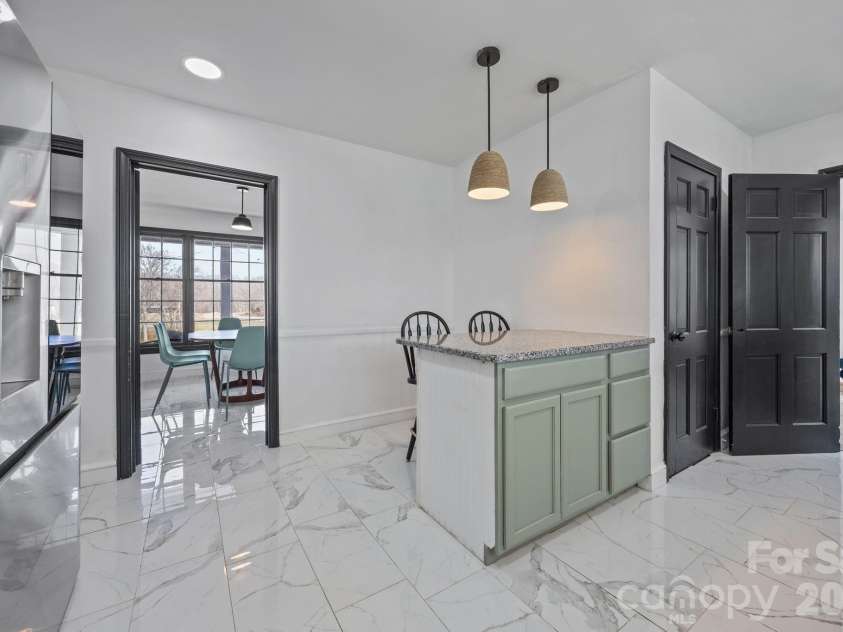 1352 City Lake Road, Lexington, NC 27292.  MLS# CAR4354923, YatesRealty ID 12082. 