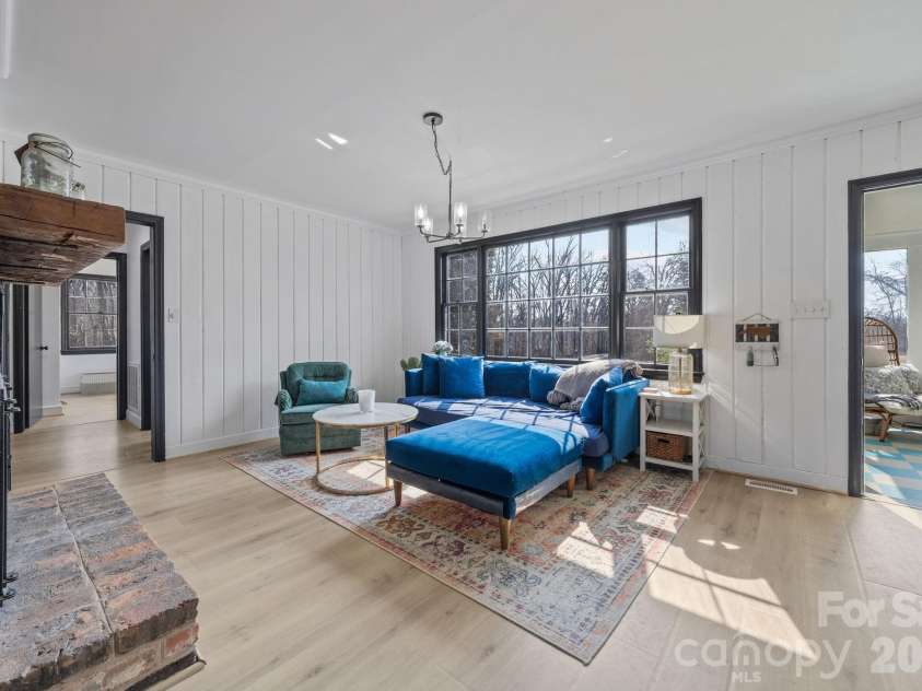 1352 City Lake Road, Lexington, NC 27292.  MLS# CAR4354923, YatesRealty ID 12082. 