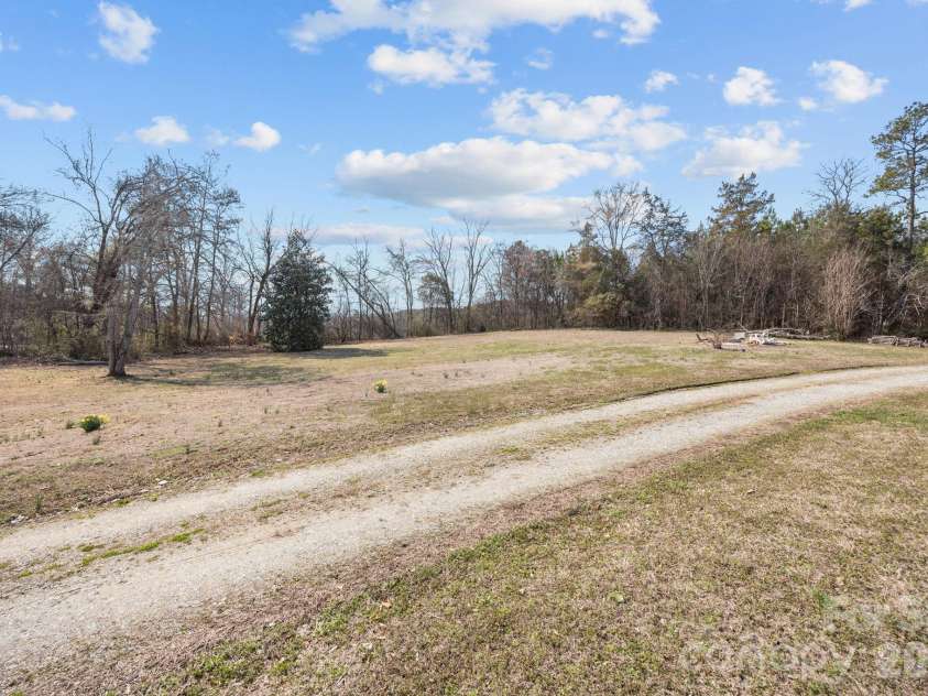 1352 City Lake Road, Lexington, NC 27292.  MLS# CAR4354923, YatesRealty ID 12082. 