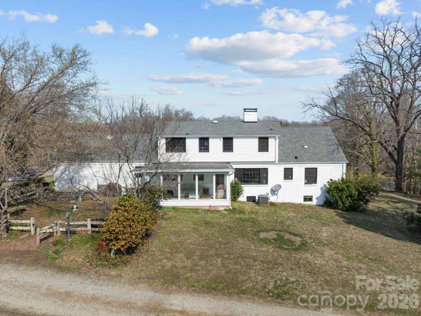 1352 City Lake Road, Lexington, NC 27292.  MLS# CAR4354923, YatesRealty ID 12082. 