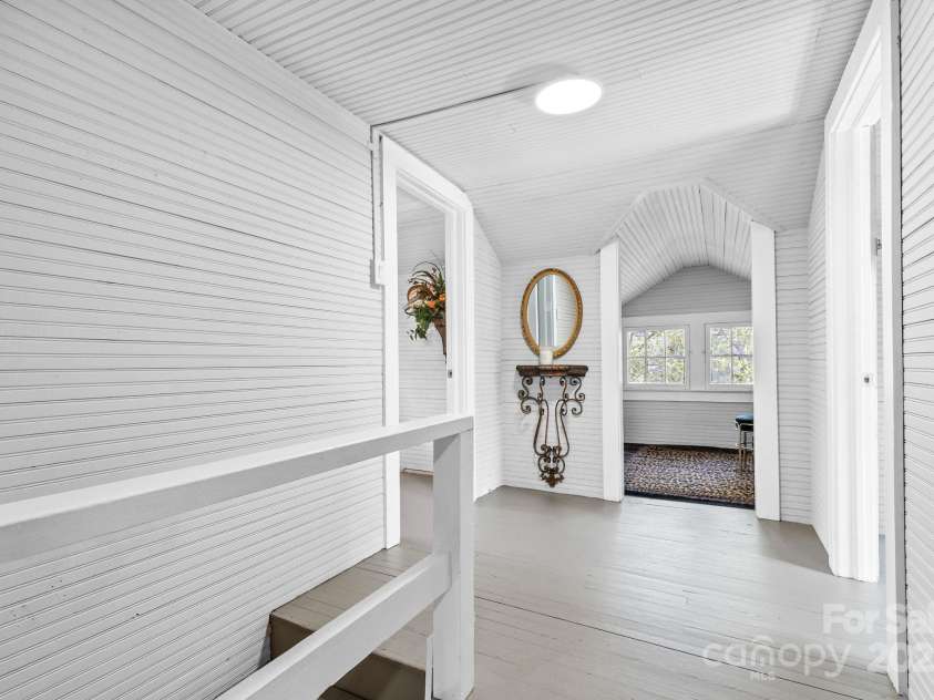 239 Euclid Avenue, Statesville, NC 28677.  MLS# CAR4222009, YatesRealty ID 12082. 