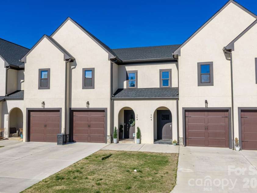 148 Shields Drive, Lincolnton, NC 28092.  MLS# CAR4357341, YatesRealty ID 12083. 