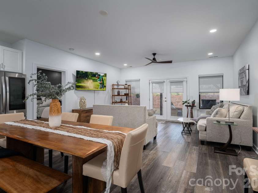 148 Shields Drive, Lincolnton, NC 28092.  MLS# CAR4357341, YatesRealty ID 12083. Dining area