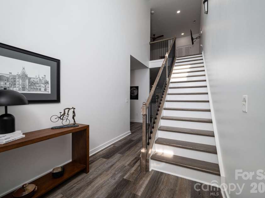 148 Shields Drive, Lincolnton, NC 28092.  MLS# CAR4357341, YatesRealty ID 12083. Foyer/staircase