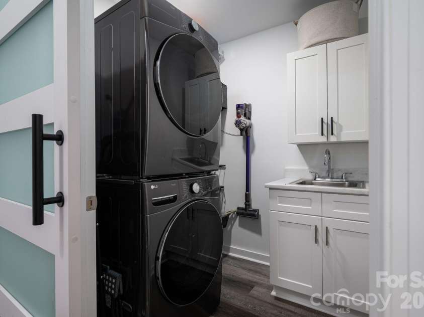 148 Shields Drive, Lincolnton, NC 28092.  MLS# CAR4357341, YatesRealty ID 12083. Laundry